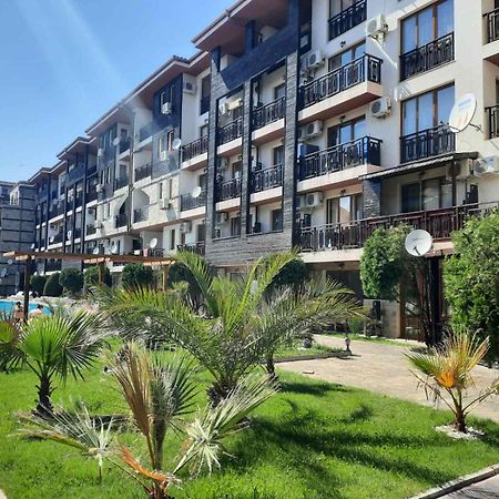 Apartmán Апатаменти За Гости Sunshine И Glory Sveti Vlas Exteriér fotografie